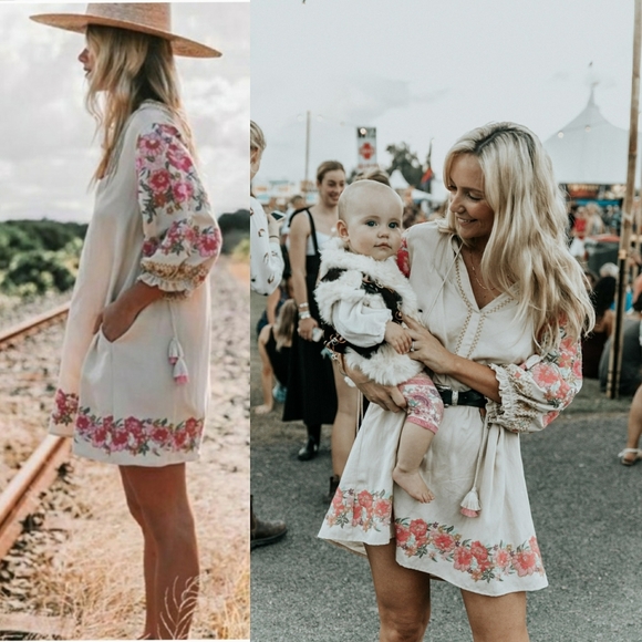 Cleo Tunic Dress Latte Embroidered Spell Designs S - Picture 2 of 16